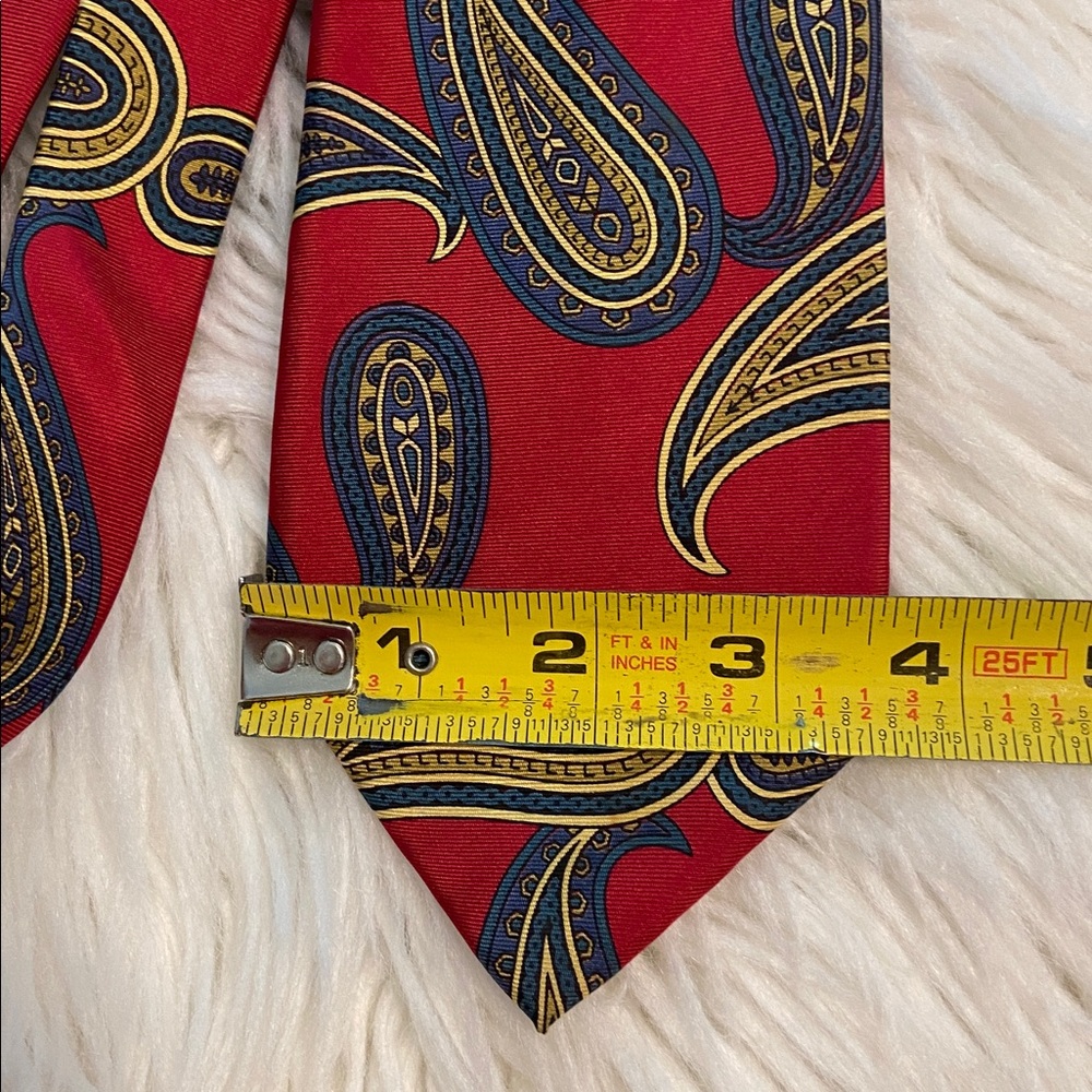 Dior Red and Gold Paisley Tie length 57” - Picture 2 of 8